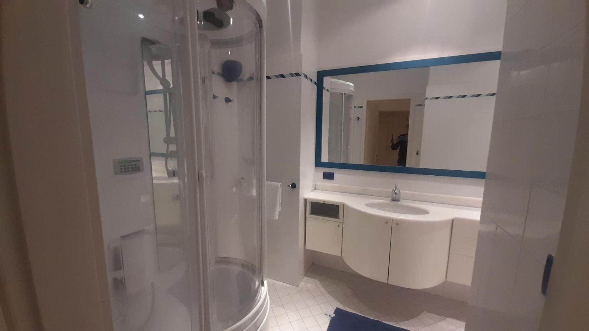 Azeglio Smart Apartment - Twa ボローニャ エクステリア 写真